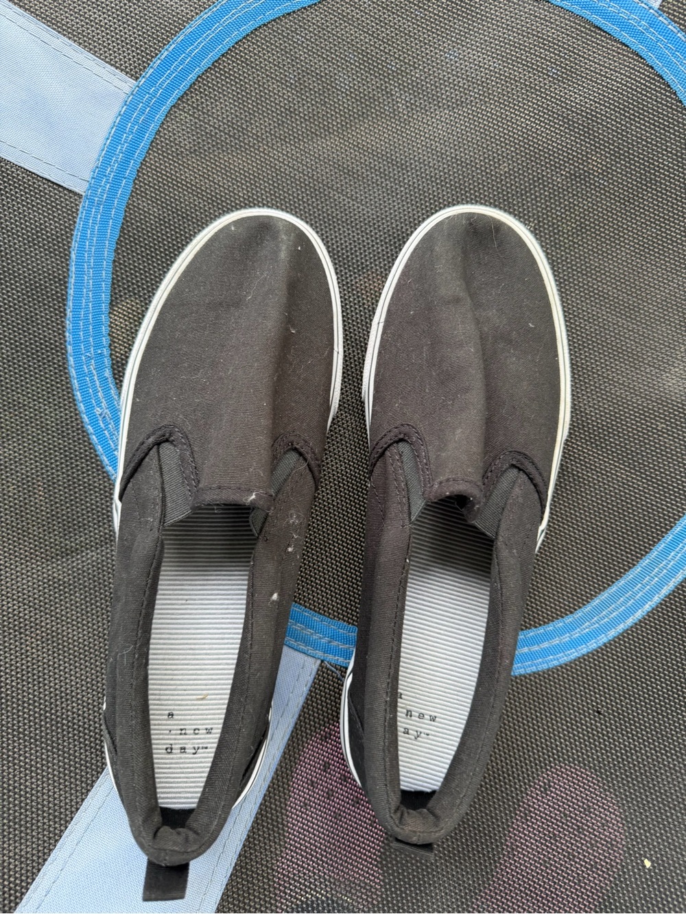 a new day Black Slip-On Canvas Women's Sneakers